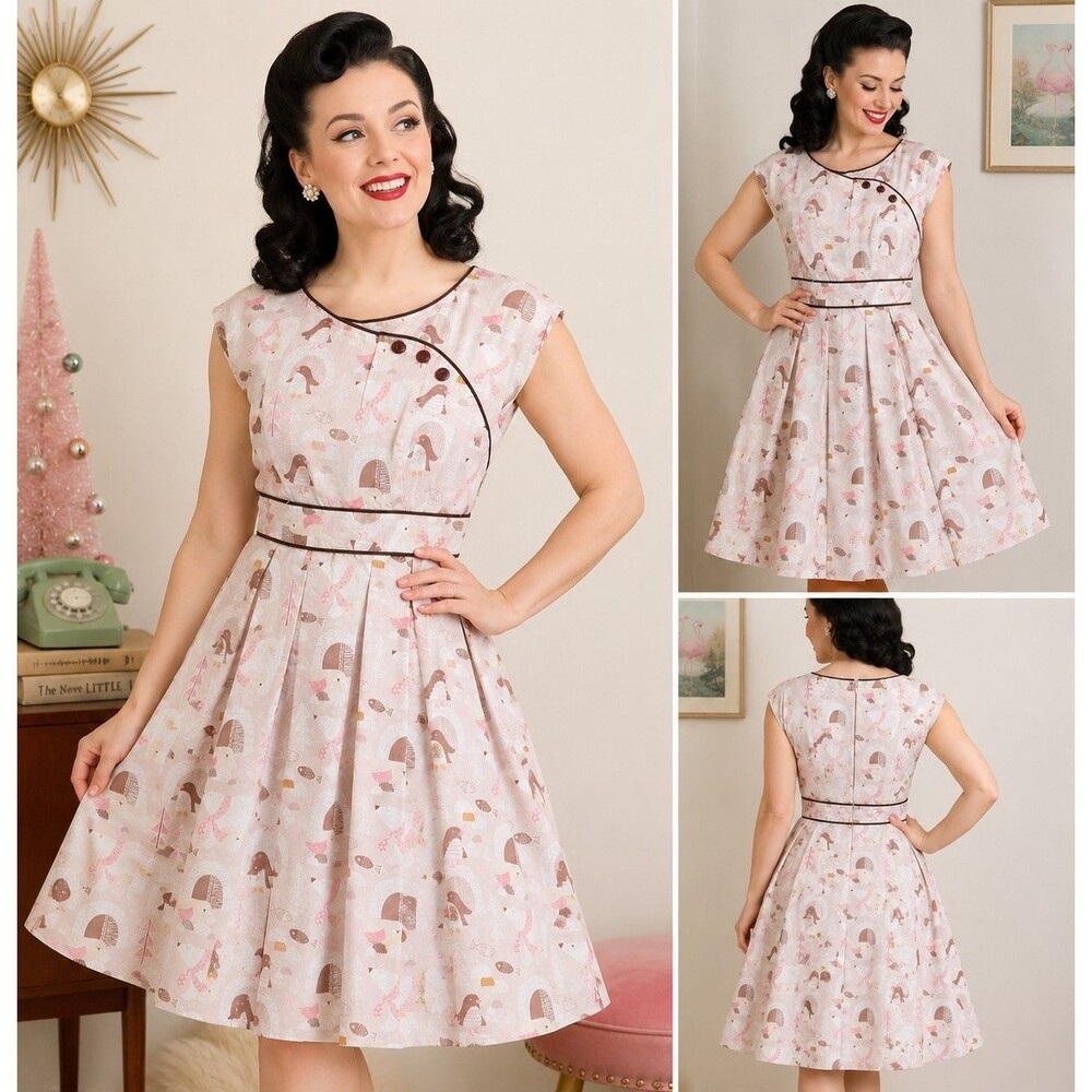 Retrolicious Elizabeth Winter Wonderland Novelty Print Dress Size M Cotton 50s